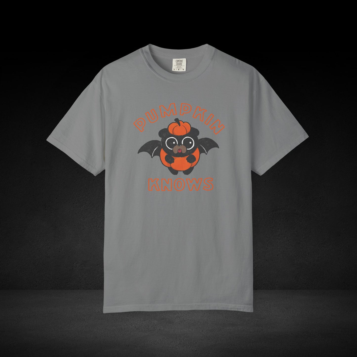 Pumpkin Knows Tee – Cute Bat Pug Pumpkin Halloween Coffee Shirt