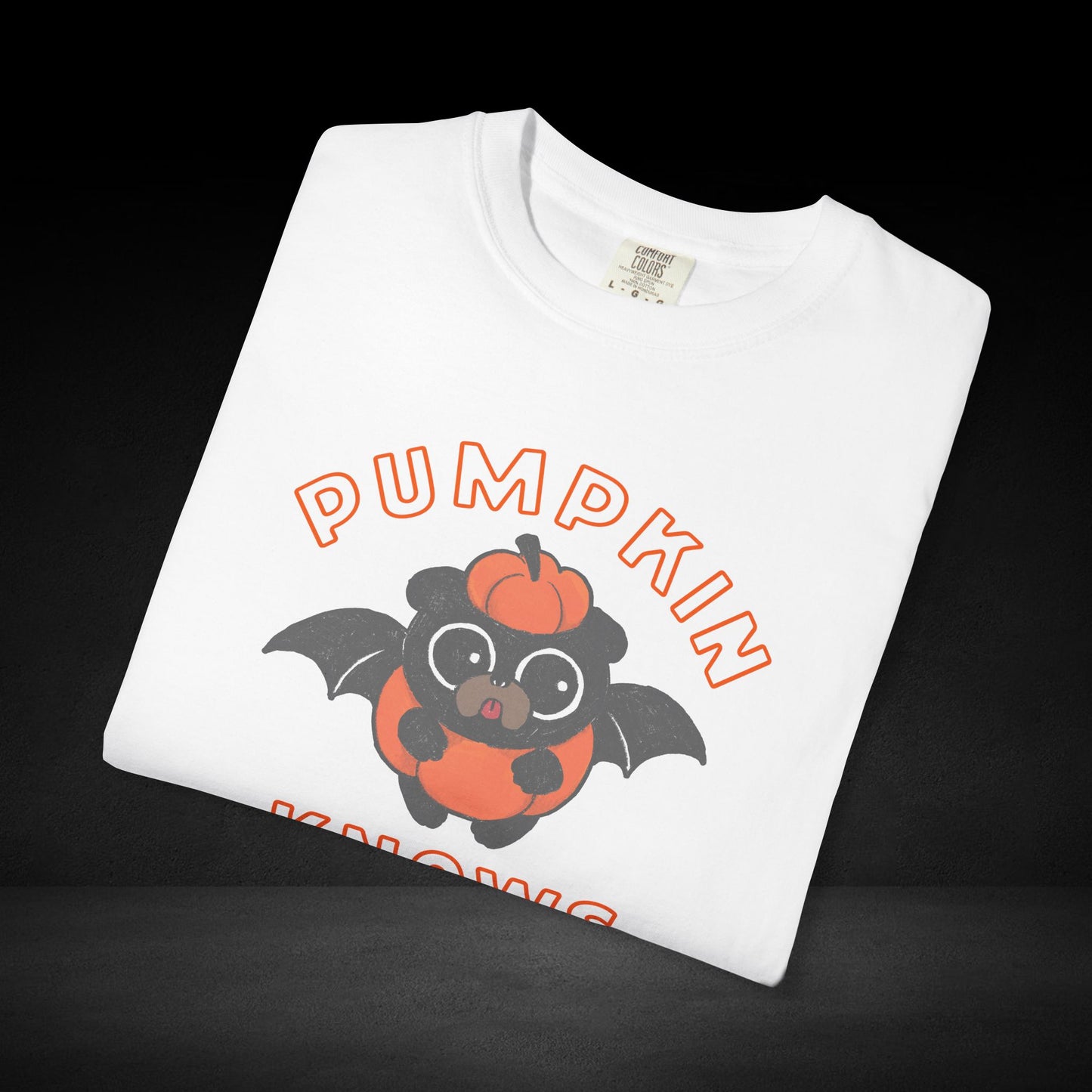 Pumpkin Knows Tee – Cute Bat Pug Pumpkin Halloween Coffee Shirt